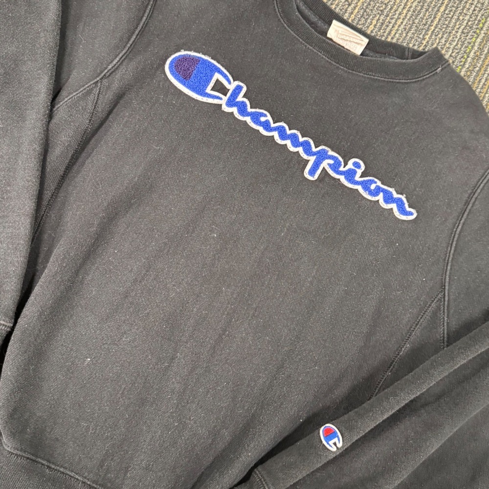 Champion Reverse Weave Sweatshirt Mens Small Black Excellent Chenille Logo GF70